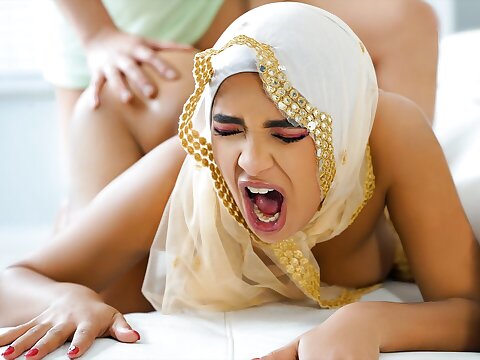 Babi Star's Hijab Fuckfest: Muslim